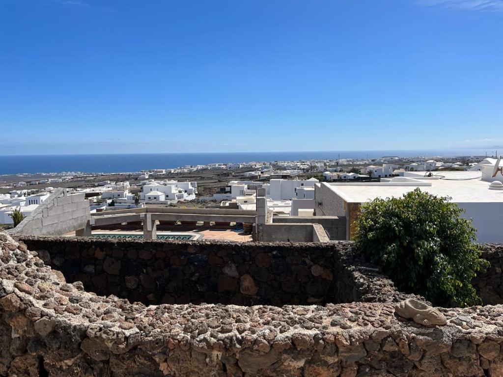 Tipica Lanzarote House Only Adults Bed and Breakfast Tías Exteriör bild