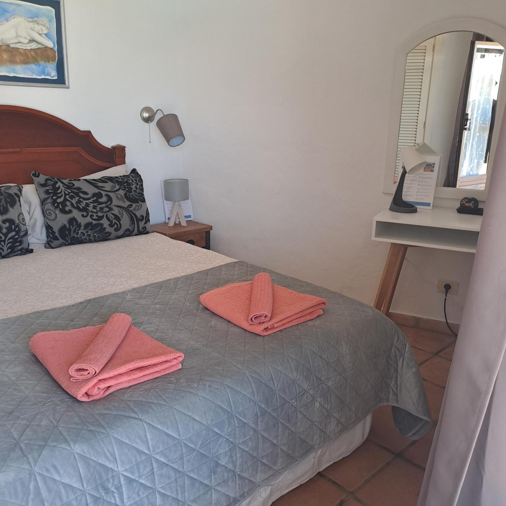 Tipica Lanzarote House Only Adults Bed and Breakfast Tías Exteriör bild