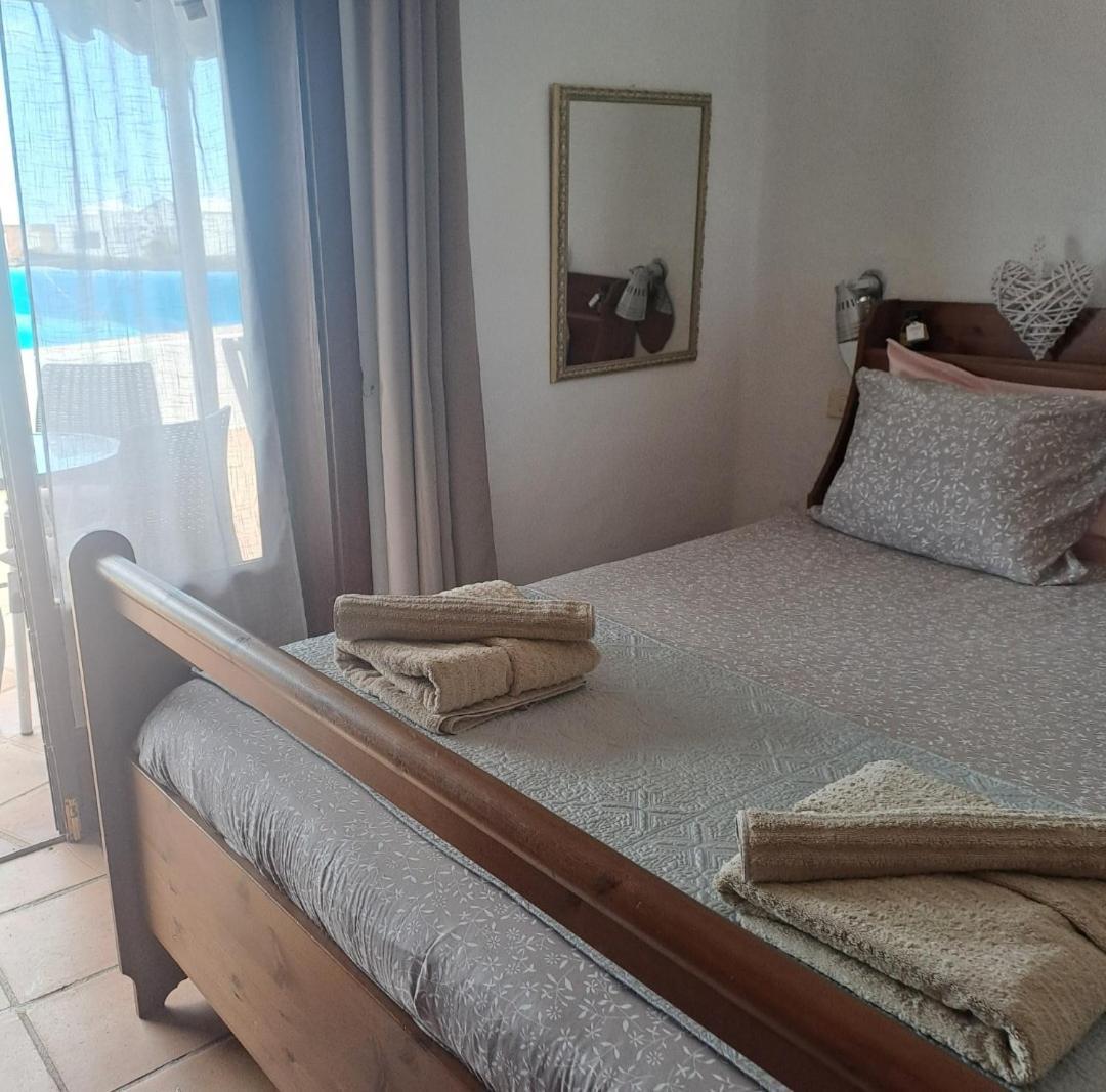 Tipica Lanzarote House Only Adults Bed and Breakfast Tías Exteriör bild
