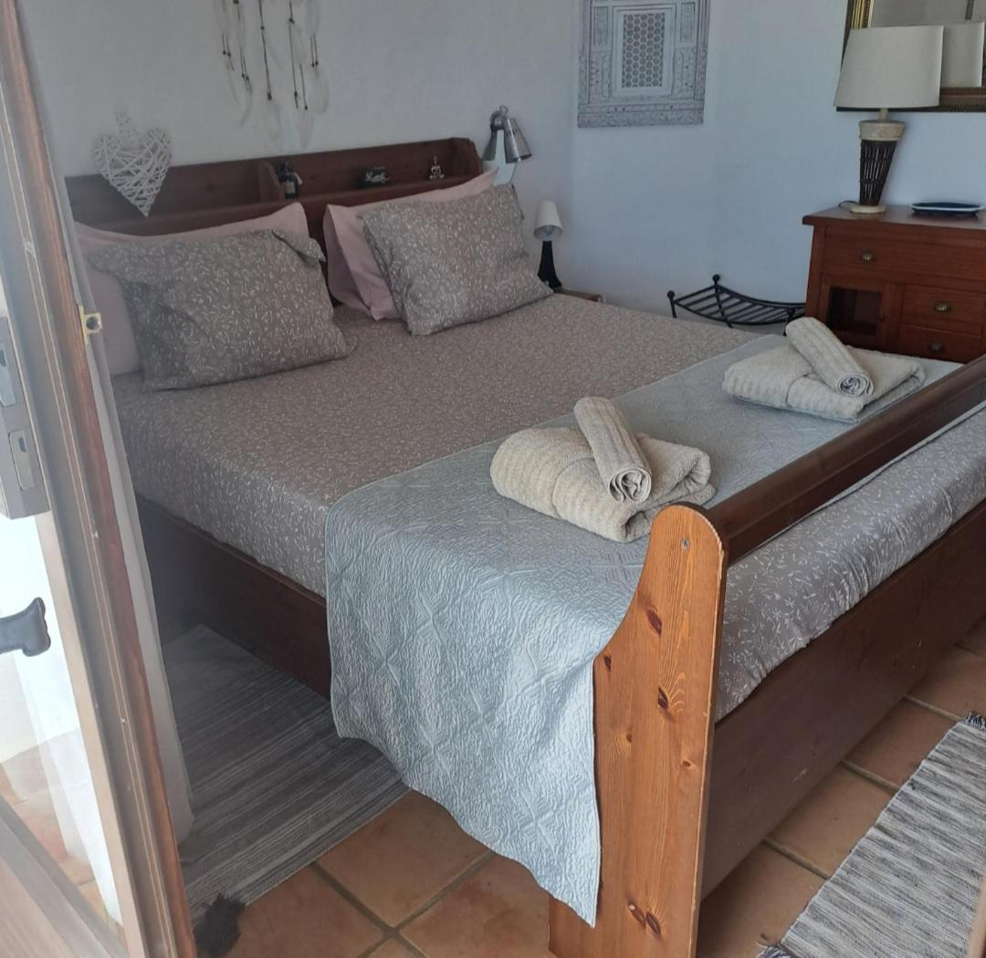 Tipica Lanzarote House Only Adults Bed and Breakfast Tías Exteriör bild